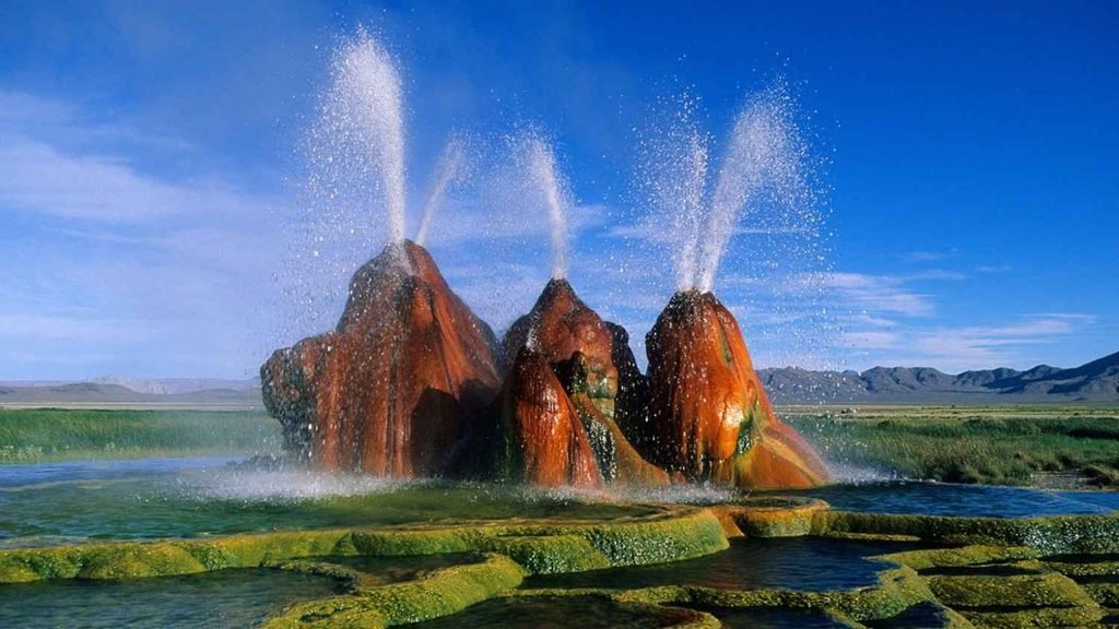 Fly Geyser-NEVADA